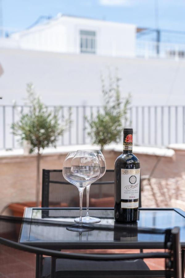 Appartamento Wineart House, Terracielo Indipendente Nel Centro Di Monopoli Esterno foto